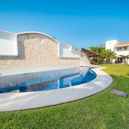 Luxury 3 Bedroom Villa With Pool - At Playacar II - Mayamar G9